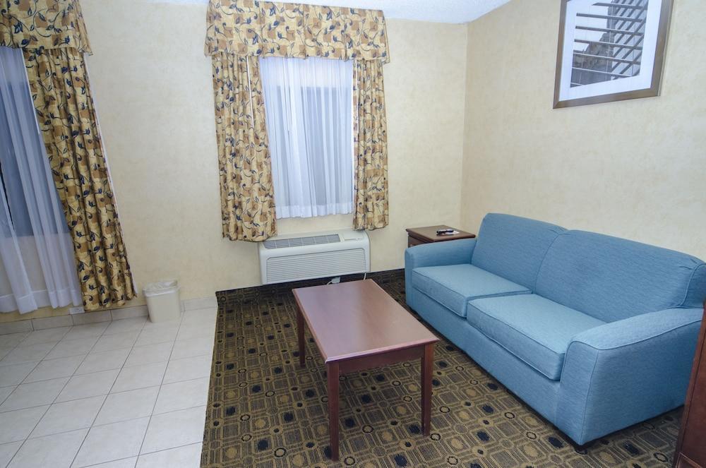 Quality Inn & Suites Coldwater Near I-69 Kültér fotó